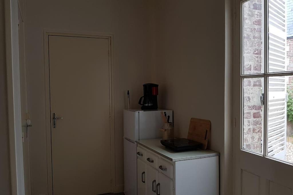 Appartement Flat For 2, Free Car Park, 250 M From The Seaside.
